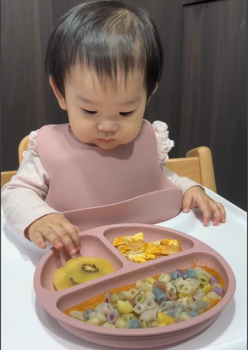 Self Weaning Baby Led Weaning